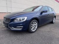 Gebraucht Volvo V60 Summum 181 PS (133 kW) 2015 Blau Kombi