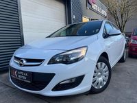 Gebraucht Opel Astra 116 PS (85 kW) 2014 Weiß Limousine