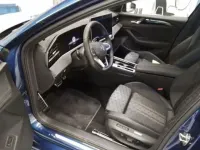 Gebraucht VW Passat R-line 265 PS (194 kW) 2025 Blau Kombi