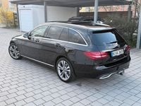 Gebraucht Mercedes C250 204 PS (150 kW) 2018 Schwarz Kombi