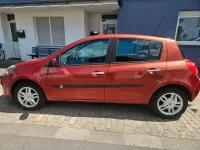 Gebraucht Renault Clio 75 PS (55 kW) 2006 Rot Kleinwagen