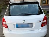 Gebraucht Skoda Fabia 60 PS (44 kW) 2009 Weiß Limousine