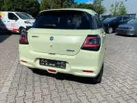 Gebraucht Suzuki Swift Comfort+ 82 PS (60 kW) 2025 Flame orange pearl Kleinwagen