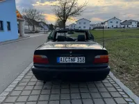 Gebraucht BMW 318 Basis 116 PS (85 kW) 1997 Schwarz Cabrio