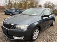 Gebraucht Skoda Rapid Elegance 105 PS (77 kW) 2015 Grau Kleinwagen