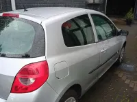 Gebraucht Renault Clio III Expression 75 PS (55 kW) 2008 Silber Limousine
