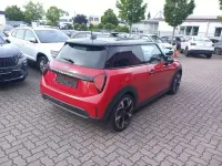 Gebraucht Mini Cooper Classic 156 PS (114 kW) 2024 Chili rot Kleinwagen