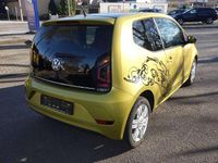 Gebraucht VW up! 75 PS (55 kW) 2017 Honey yellow metallic Kleinwagen