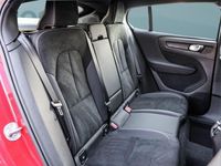 Gebraucht Volvo C40 300 kW (408 PS) 2023 Rot SUV