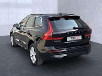 Gebraucht Volvo XC60 Momentum 197 PS (144 kW) 2022 Black stone SUV