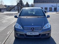 Gebraucht Mercedes A180 116 PS (85 kW) 2012 Grau Limousine