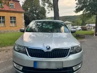 Gebraucht Skoda Rapid 90 PS (66 kW) 2015 Silber Kleinwagen