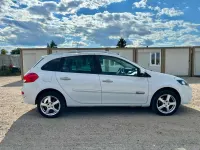 Gebraucht Renault Clio Luxe 111 PS (81 kW) 2009 Gletscherweiss Kombi