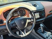 Gebraucht Maserati Levante 349 PS (256 kW) 2022 Grau SUV