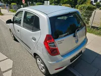 Gebraucht Hyundai i10 69 PS (50 kW) 2012 Silber Kleinwagen