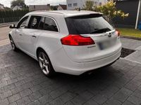 Gebraucht Opel Insignia 194 PS (142 kW) 2013 Weiß Kombi