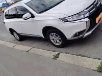 Gebraucht Mitsubishi Outlander Intense 150 PS (110 kW) 2017 Weiß SUV