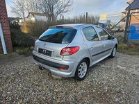 Gebraucht Peugeot 206+ 68 PS (50 kW) 2009 Grau Kleinwagen