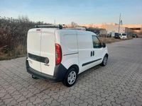 Gebraucht Fiat Doblò 95 PS (69 kW) 2016 Weiß Van / Kleinbus