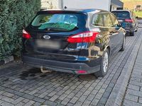 Gebraucht Ford Focus Trend 116 PS (85 kW) 2011 Schwarz Kombi