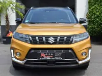 Gebraucht Suzuki Vitara Comfort 102 PS (75 kW) 2022 Gold metallic SUV