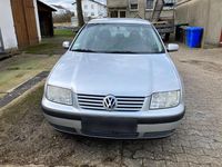 Gebraucht VW Bora 105 PS (77 kW) 2004 Silber Limousine