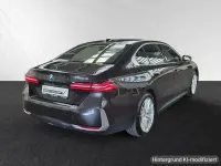 Gebraucht BMW 530e Sport Line 299 PS (219 kW) 2024 Sophistograu brillanteffekt metallic Limousine