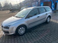 Gebraucht Ford Focus 125 PS (91 kW) 2007 Silber Limousine