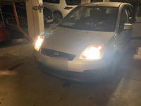 Gebraucht Ford Fiesta 101 PS (74 kW) 2006 Silber Kleinwagen