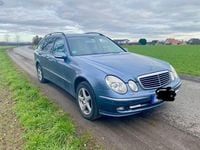 Gebraucht Mercedes E320 Avantgarde 204 PS (150 kW) 2004 Blau Kombi