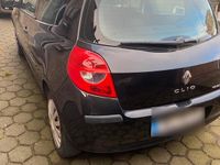 Gebraucht Renault Clio II 87 PS (63 kW) 2007 Schwarz Kleinwagen