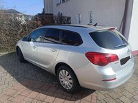 Gebraucht Opel Astra 140 PS (102 kW) 2014 Grau Kombi