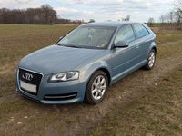 Gebraucht Audi A3 Ambiente 125 PS (91 kW) 2011 Blau Kleinwagen