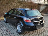 Gebraucht Opel Astra 116 PS (85 kW) 2009 Schwarz Limousine