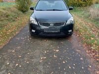 Gebraucht Kia Ceed 90 PS (66 kW) 2012 Schwarz Kleinwagen