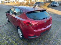 Gebraucht Kia Ceed Edition 7 99 PS (72 kW) 2012 Rot Kleinwagen