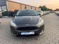 Second-hand Ford Focus 125 CP (91 kW) 2017 Gri Berlinǎ