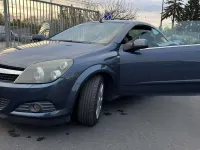 Gebraucht Opel Astra Edition 140 PS (102 kW) 2006 Cabrio