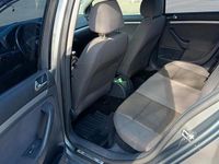 Gebraucht VW Golf V 102 PS (75 kW) 2006 Grau Kleinwagen