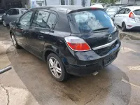 Brugt Opel Astra 140 HK (102 kW) 2006 Sort Sedan