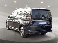 Neu VW Caddy Maxi Style 116 PS (85 kW) 2025 Schwarz (deep black perleffekt) Van / Kleinbus