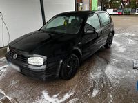 Gebraucht VW Golf IV 75 PS (55 kW) 2001 Schwarz Kleinwagen