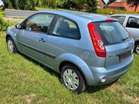 Gebraucht Ford Fiesta 68 PS (50 kW) 2008 Blau Kleinwagen