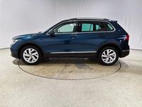 Gebraucht VW Tiguan Move 150 PS (110 kW) 2023 Nightshade blue metallic SUV