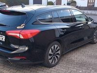 Gebraucht Ford Focus Cool & Connect 125 PS (91 kW) 2019 Schwarz Kombi