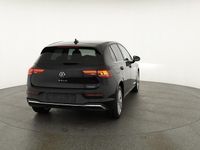 Neu VW Golf VIII Style 204 PS (150 kW) 2025 Grenadillschwarz metallic