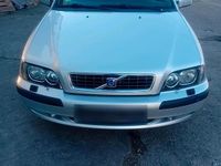 Gebraucht Volvo V40 122 PS (89 kW) 2002 Grau Kombi