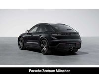 Gebraucht Porsche Macan 380 kW (517 PS) 2024 Tiefschwarzmetallic SUV