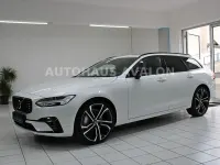 Gebraucht Volvo V90 R-Design 235 PS (172 kW) 2023 Crystalweiß perleffekt Kombi