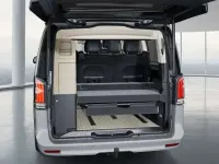 Gebraucht Mercedes V300 237 PS (174 kW) 2024 Grau Van / Kleinbus
